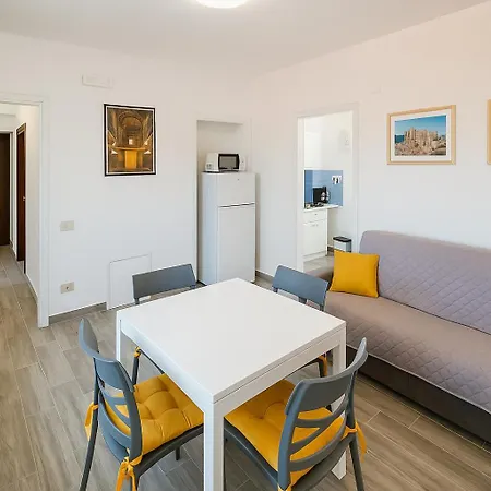 Blue Horizon Apartment